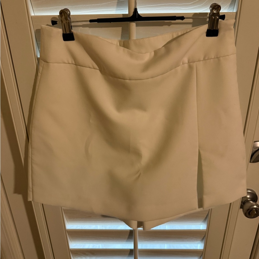 Zara Cream Mini Skort